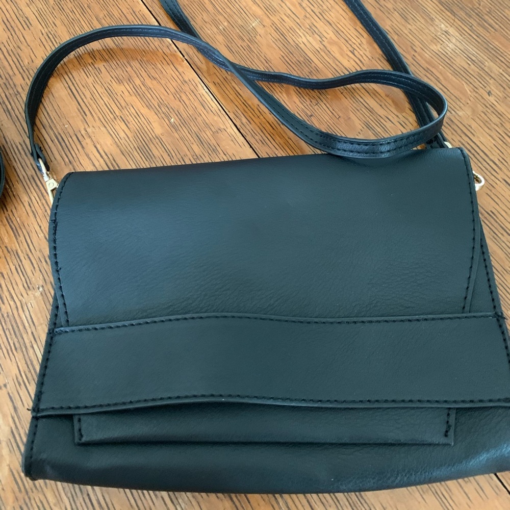 Small crossbody bag